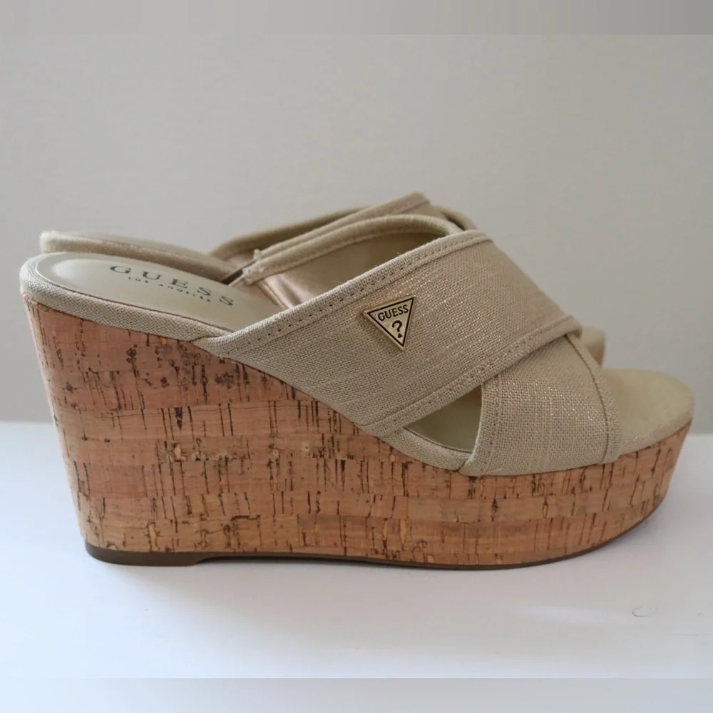Guess Factory Cloys Summer Wedges Gold 710 Size 8.5 Style GFCLOYS2 Cork Platform